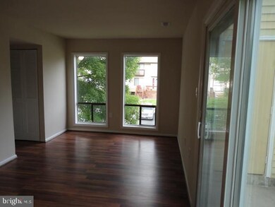 11378 Laurelwalk Dr, Laurel, MD 20708 - photo 4