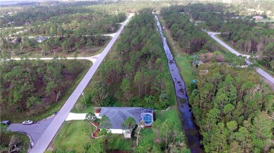 537 Allison St E, Lehigh Acres, FL 33974 - photo 4