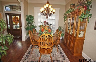 6351 6351 Oberlin Ct, Tyler, TX 75703 - photo 4