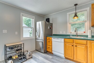 2 Great Falls Ave, Rochester, NH 03867 - photo 4