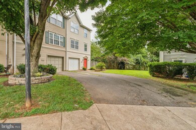 779 General Wallace Ct, Warrenton, VA 20186 - photo 2