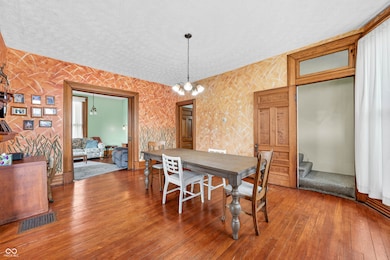 423 E 2nd St, Seymour, IN 47274 - photo 4