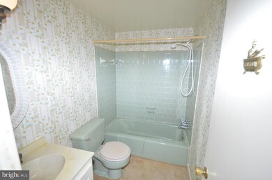 10630 Provincial Dr unit 5, Manassas, VA 20109 - photo 7