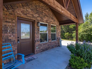 1017 Corral Dr, Granbury, TX 76048 - photo 2