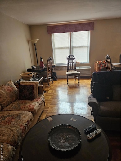 The Renaissance unit 1D, Freeport, NY 11520 - photo 4