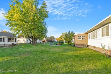 23 Crestwood Ave, Troy, NY 12180 - photo 5