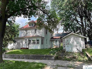 E E Vine St, Mankato, MN 56001 - photo 2