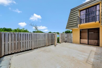 3813 38th Way West Palm Beach-large-002-