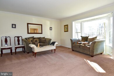 13474 Stream Valley Dr, Chantilly, VA 20151 - photo 4