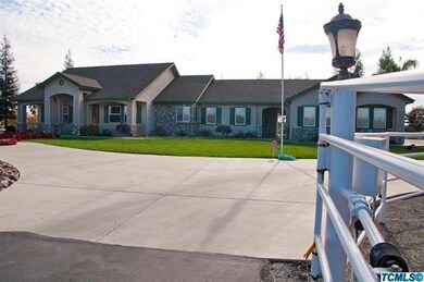 Coming up from the driveway, which is ga