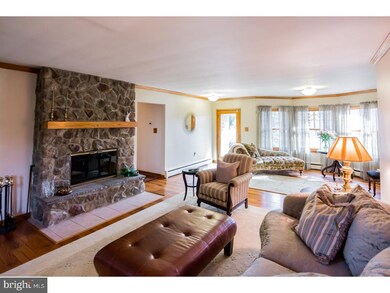 310 Heritage Rd, Sewell, NJ 08080 - photo 6