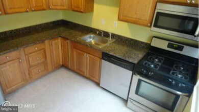 5918 Mustang Dr, Riverdale, MD 20737 - photo 6