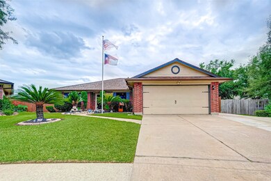 11022 Cayman Mist Dr, Houston, TX 77075 - photo 3