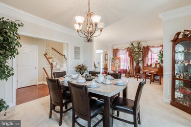 19142 Potomac Crest Dr, Triangle, VA 22172 - photo 3