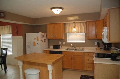 767 Scotch Pine Dr, Greenwood, IN 46143 - photo 5