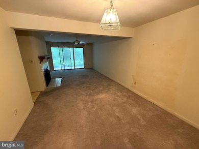 9475 Hickory Limb, Columbia, MD 21045 - photo 3