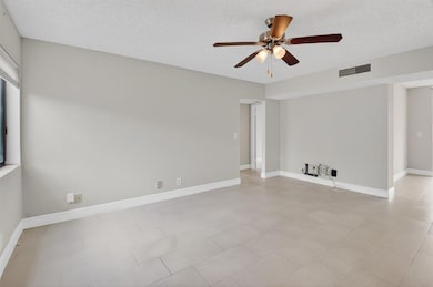 5370 Las Verdes Cir unit 3190, Delray Beach, FL 33484 - photo 7