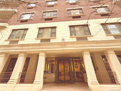 Queens Plaza unit 3-G, Long Island City, NY 11101 - photo 2