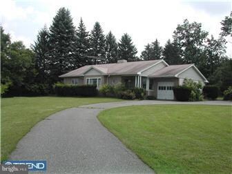 1467 N Gravel Pike, Perkiomenville, PA 18074 - photo 3