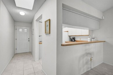 5633 Avista Dr unit 5634, Sarasota, FL 34243 - photo 3