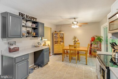 36849 Elizabeth Ct, Mechanicsville, MD 20659 - photo 5