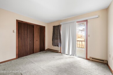 135 Salisbury Rd, Bushkill, PA 18324 - photo 5