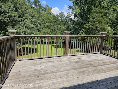Deck off Dinnint