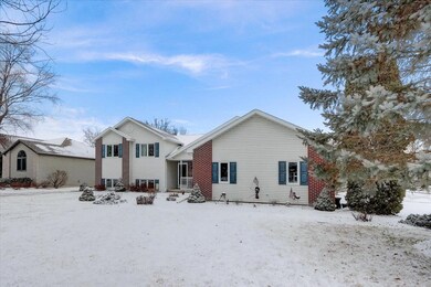 2414 Monaghan Way, Sun Prairie, WI 53590 - photo 3