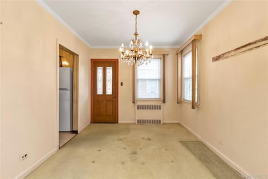 215 Sheridan Blvd, Mineola, NY 11501 - photo 7