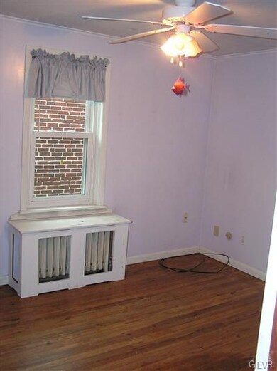 811 S 10th St, Allentown, PA 18103 - photo 7