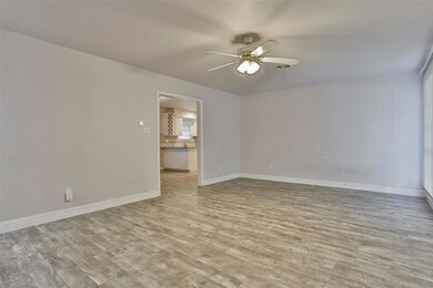 10 Honor Oak Ln, Bedford, TX 76022 - photo 6