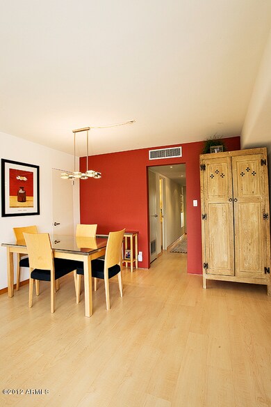 Dining for Small & Large Entertaining