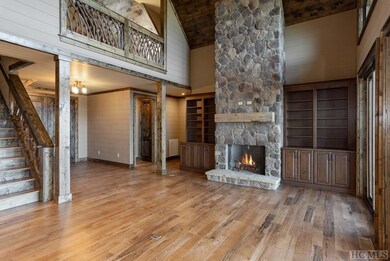 483 E Ridge Rd, Cashiers, NC 28717 - photo 4