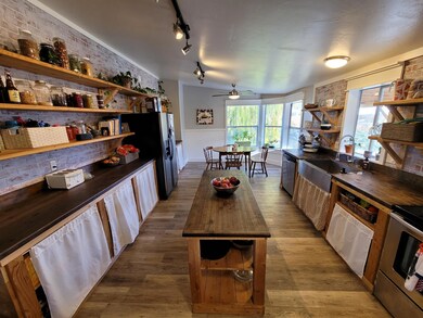 255 W Thoroughbred Way, Cedar City, UT 84721 - photo 4