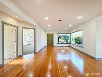 1017 E Front St, Port Angeles, WA 98362 - photo 5