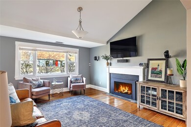12 Grassy Plain Rd, Barrington, RI 02806 - photo 5
