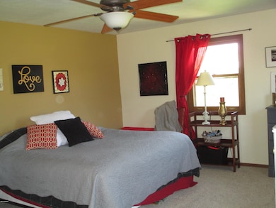 8900 Lori Ct, Portage, MI 49024 - photo 6