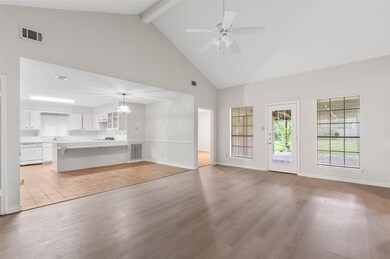 7935 Yellow Pine Dr, Houston, TX 77040 - photo 5