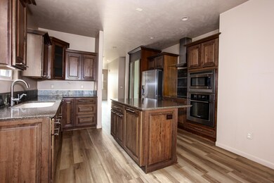 15 Kitchen Main
