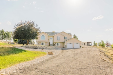 221 Lyndhurst Ln, Spring Creek, NV 89815 - photo 2