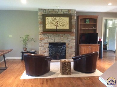 4120 SW Cypresswood Ct, Topeka, KS 66610 - photo 7