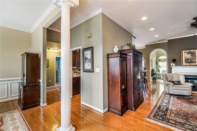 Large Foyer with Column and Hardwoods!