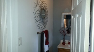 102 Colfax St, Providence, RI 02905 - photo 6