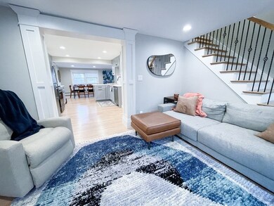 83 Rockridge Rd, Waltham, MA 02453 - photo 5