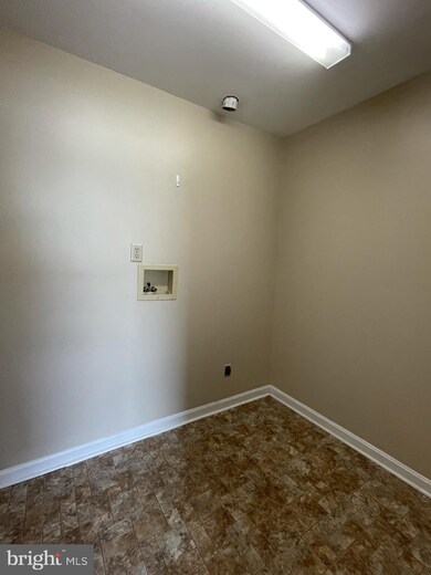 14872 Robinhood Cir, Greencastle, PA 17225 - photo 6