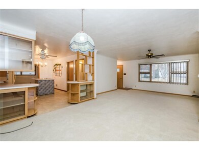 341 22nd St NW, Cedar Rapids, IA 52405 - photo 6