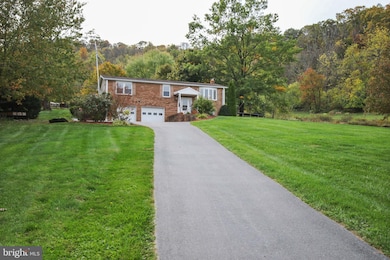 13332 Blairs Valley Rd, Clear Spring, MD 21722 - photo 2