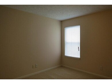 855 Pine Lake Dr, Greenwood, IN 46143 - photo 3