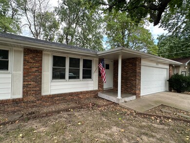 325 E Wayland St, Springfield, MO 65807 - photo 4