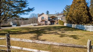 2004 Delabole Rd, Pen Argyl, PA 18072 - photo 5